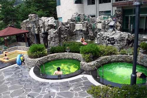 Trải nghiệm tắm Oncheon tại khách sạn – resort